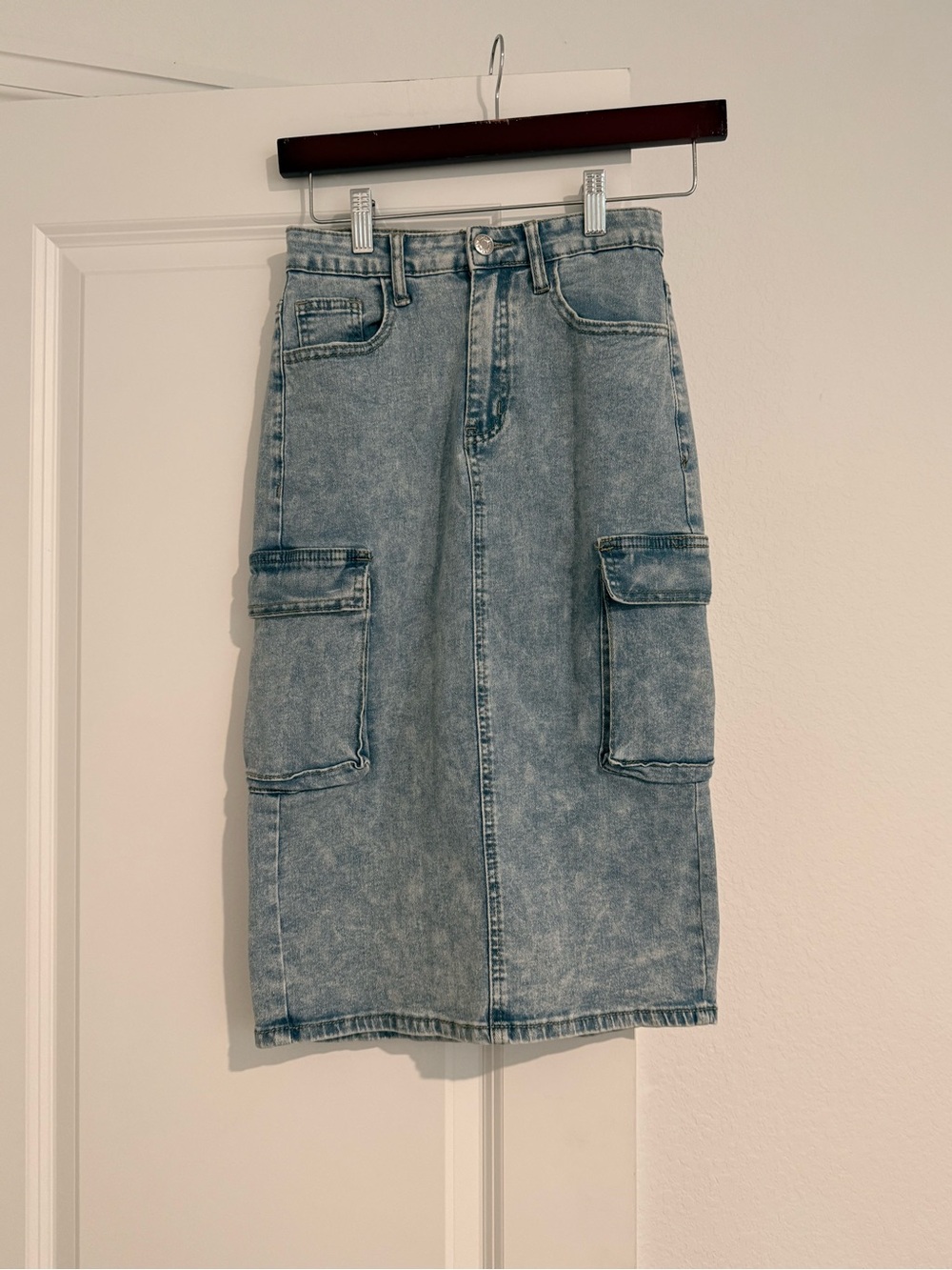 SHEIN Light Blue Acid Wash Cargo Midi Skirt